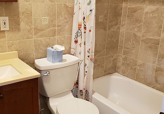 5th image of 466 Harman St #1L