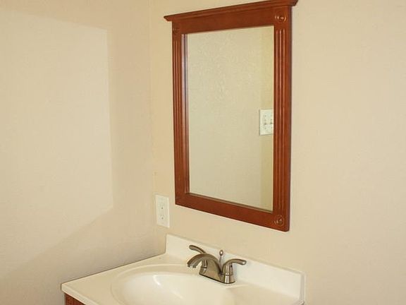 4th image of 518 NW Morford Dr