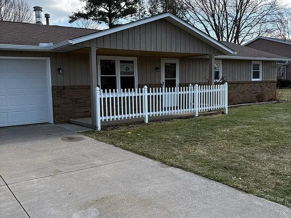 6611 Rosedale Dr, Amherst, OH 44001