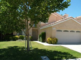 2216 W Avenue J3, Lancaster, CA 93536