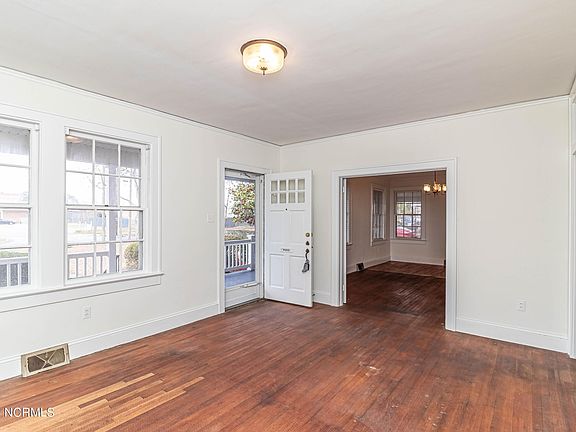 4th image of 610 Jackson Street