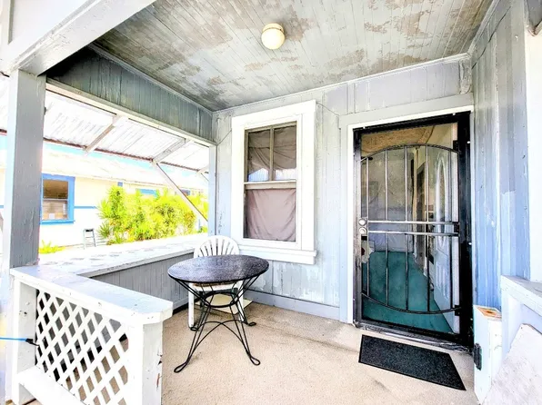 21 W Lanikaula St, Hilo, HI 96720