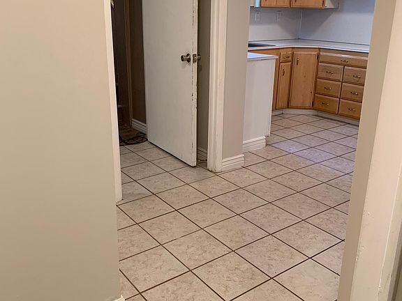 3rd image of 4238 S Jeannine Dr