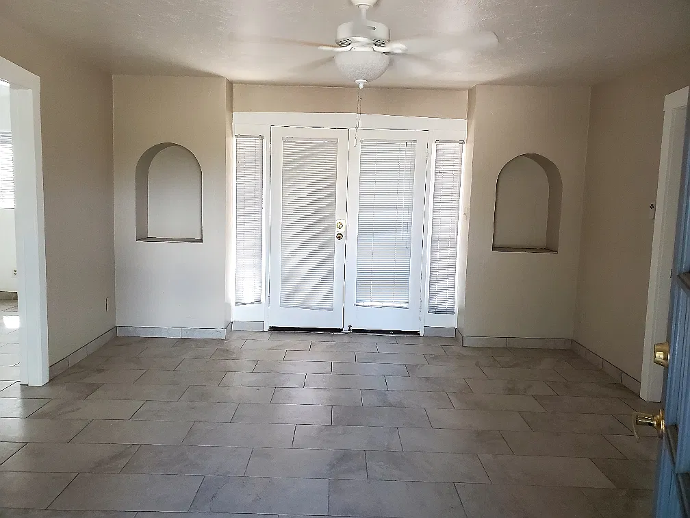 1 bed, 740 sqft, $1,200 — Photo 4