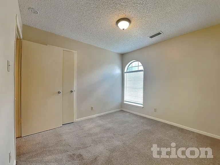 16726 Britford — Photo 12
