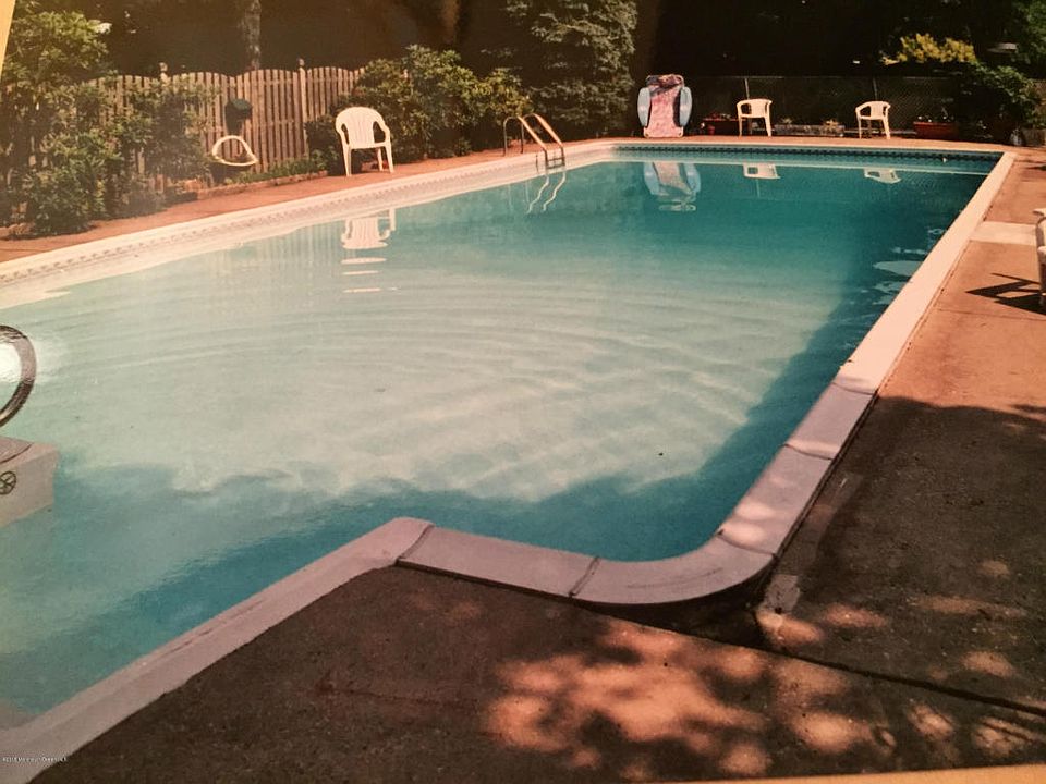 1st image of 710 Vaughn Ave