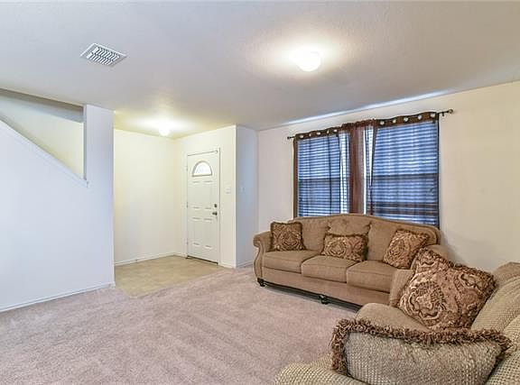 3rd image of 8901 Preakness Cir