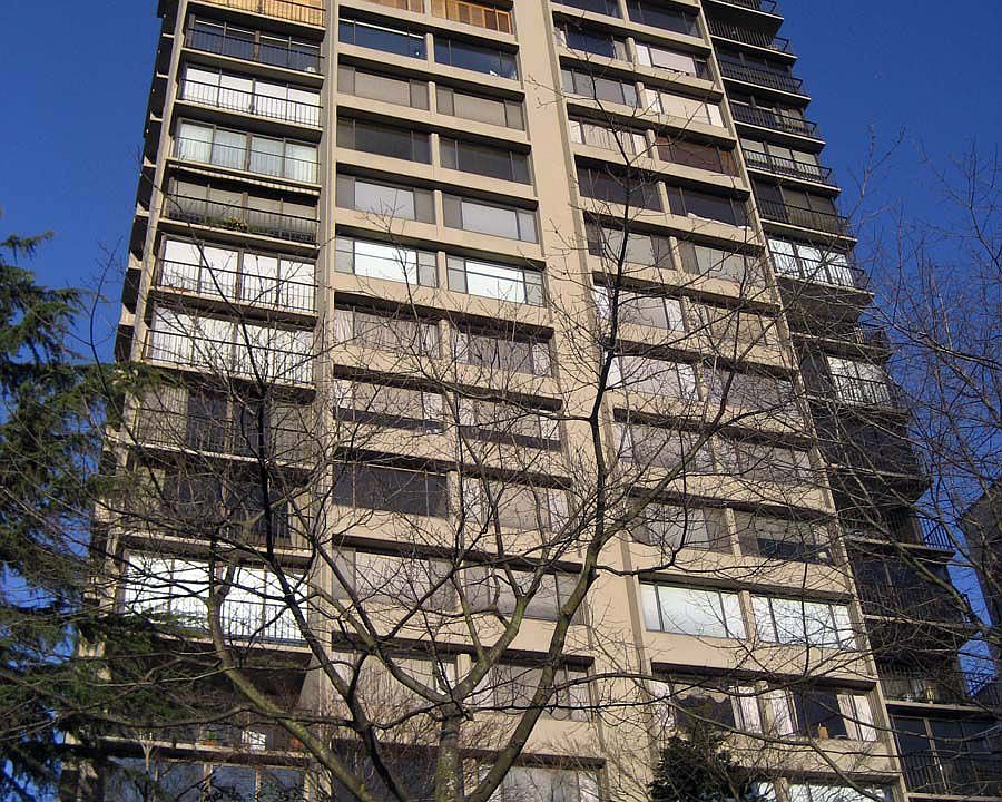 Royal Manor Condominiums