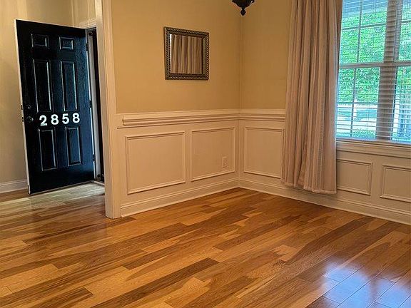 5th image of 2858 Cotswold St