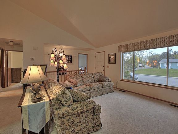 2nd image of 5318 Blue Heron Blvd
