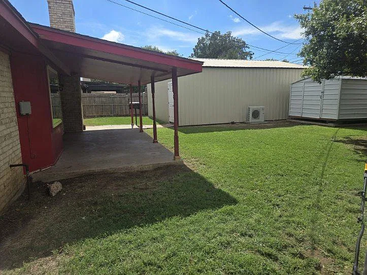 4 bed, 2214 sqft, $2,425 — Photo 3