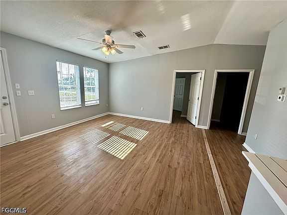 3rd image of 5527 Judith Rd