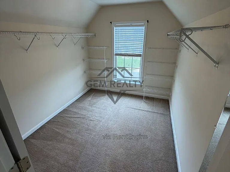 10410 Silver Creek Ct — Photo 53