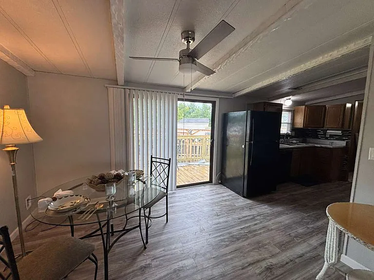 7031 Timber Rdg S — Photo 6