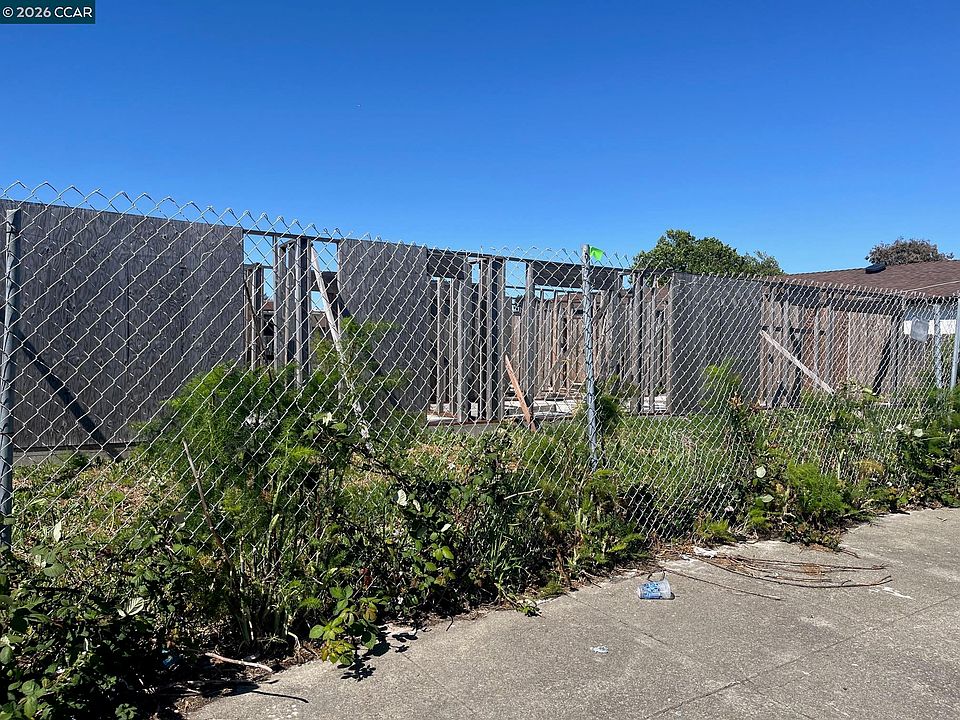 1st image of 345 Grove Ave