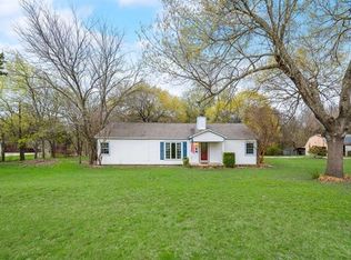 716 High Dr, Cedar Hill, TX 75104