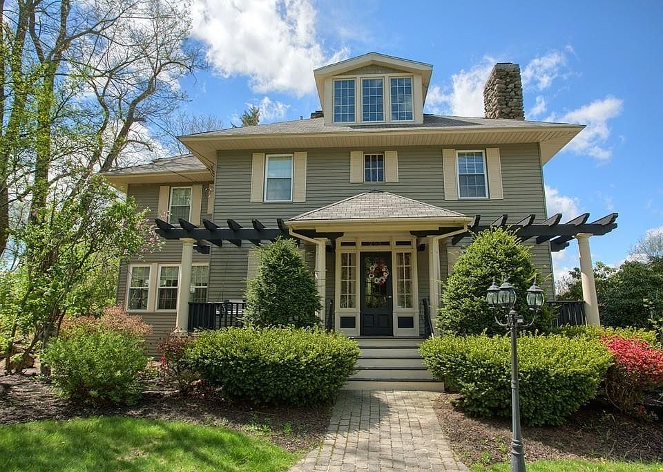 255 Prospect St, Leominster, MA 01453 Zillow