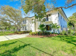 6151 SW 80th St, South Miami, FL 33143
