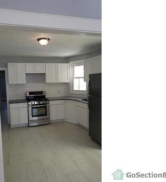 1st image of 36 Clifford St Floor 2