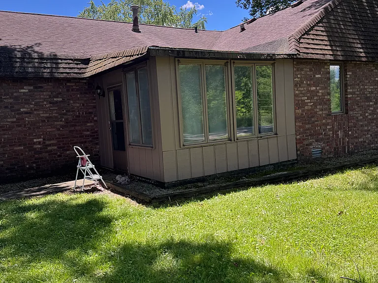 304 Ellenhurst Dr — Photo 3