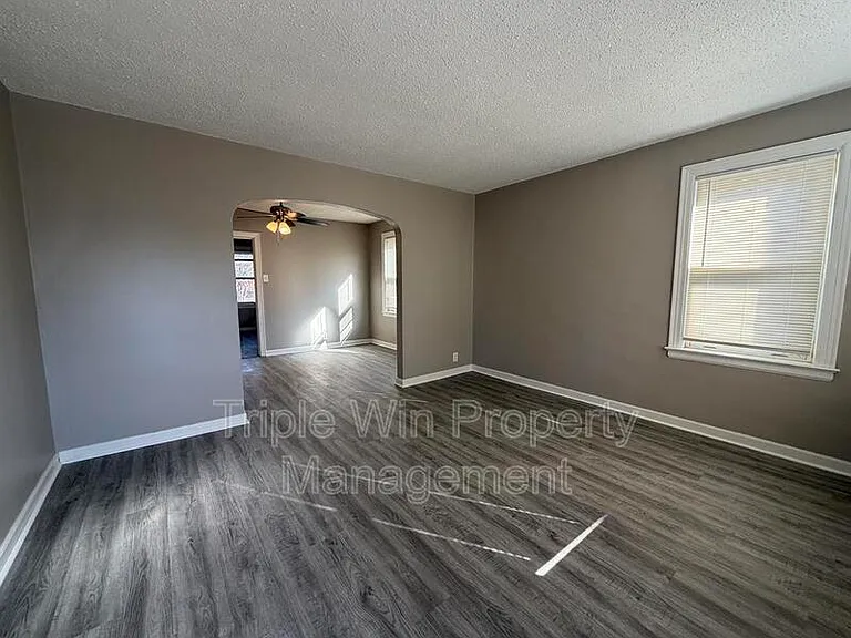 3915 Itaska St — Photo 9