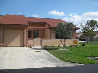 2 Walcott Dr, Boynton Beach, FL 33426
