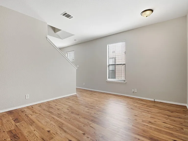 280 Cordero Dr — Photo 4
