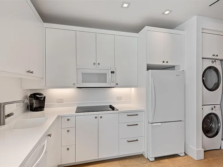 500 Isle Of Capri Dr — Photo 43