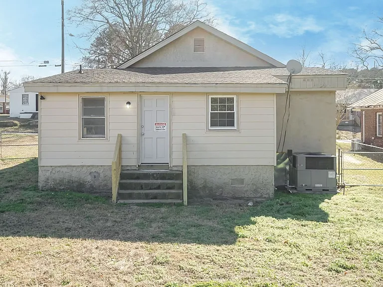 307 Olivia Ln — Photo 7