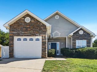 129 Cameron Way Cir, Winston Salem, NC 27103