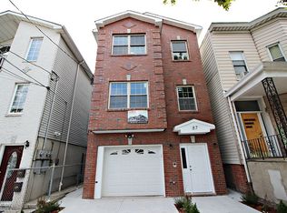 275 Griffith St, Jersey City, NJ 07307