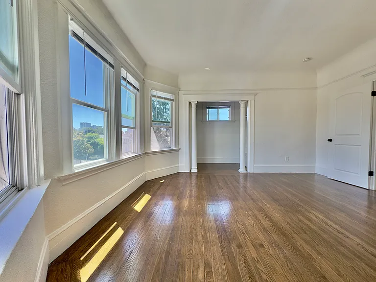 3115 Martin Luther King Jr Way — Photo 14