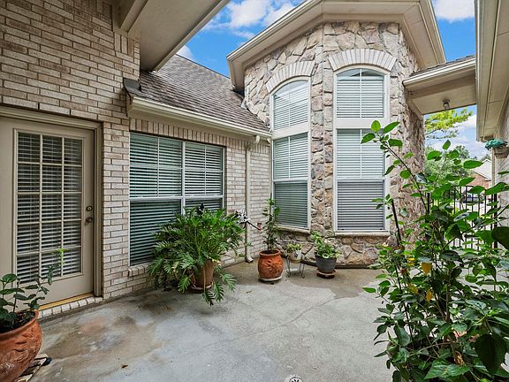 3rd image of 13518 Pemberwick Park Ln