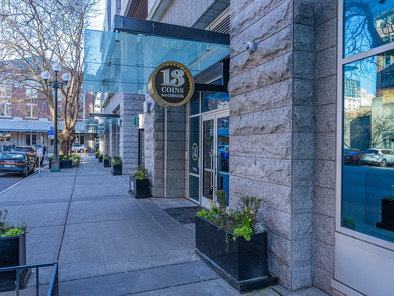 Stadium Place — Photo 55