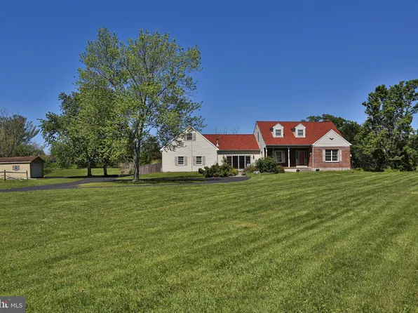 801 Upper Mainland Rd, Harleysville, PA 19438