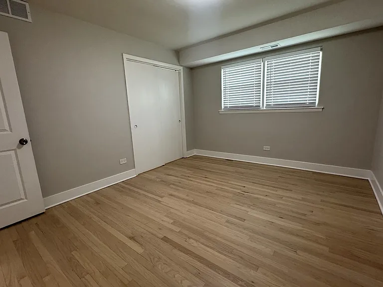 1215 Balmoral Ave #2 — Photo 9