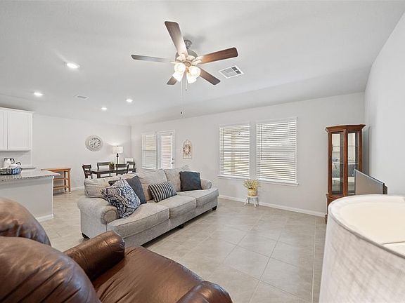 5th image of 2322 E Winding Pines Dr