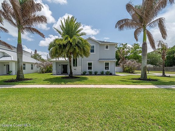 2nd image of 2093 Greenway Dr