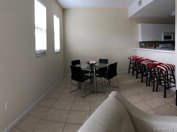 5th image of 10903 NW 83rd St