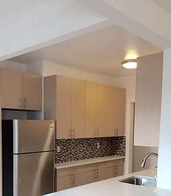 Rented by Quest Realty Sunnyside Corp | media 7