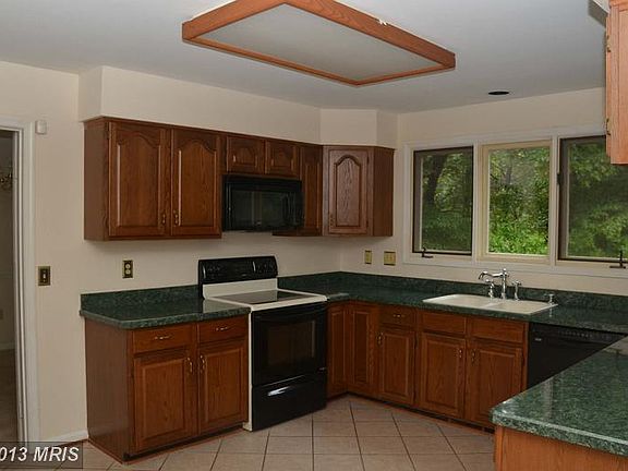 4th image of 10312 Campbell Dr