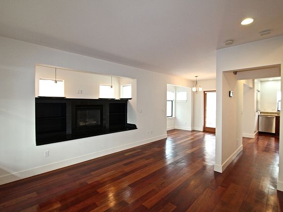 3rd image of 3040 21st Ave W #B