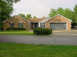 41 Hedgewood Dr, Frankfort, KY 40601