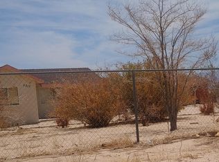 3317 Porter Rd, Joshua Tree, CA 92252