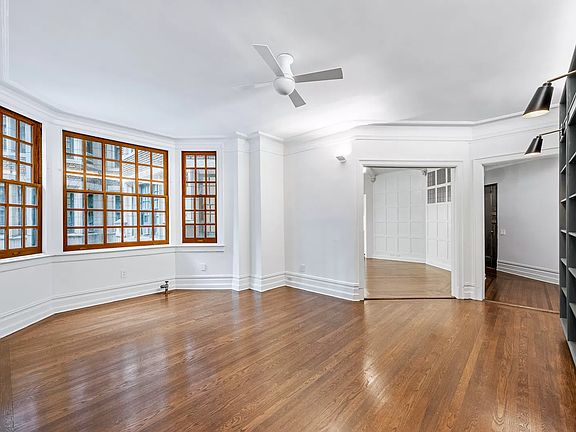 2nd image of 527 Cathedral Pkwy #23