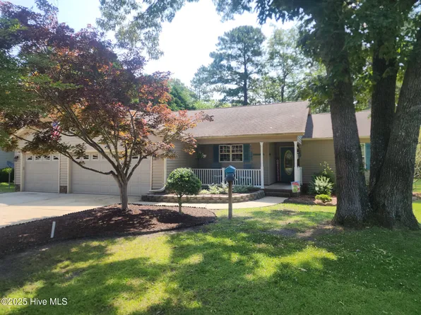 6401 Albatross Drive, New Bern, NC 28560