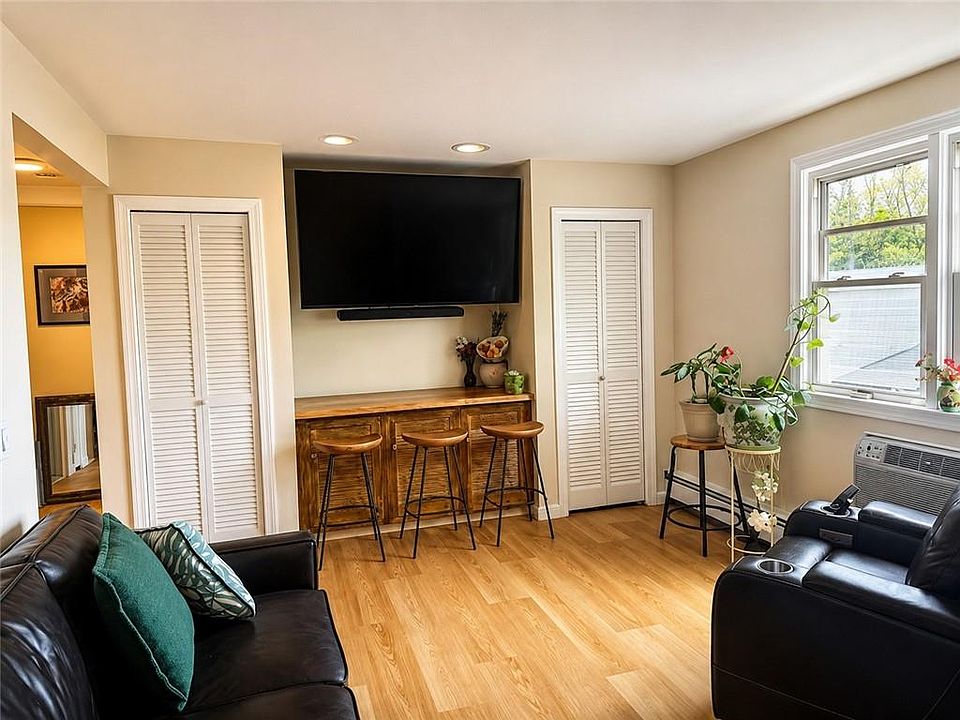1st image of 2160 Mineral Spring Ave #J1-16