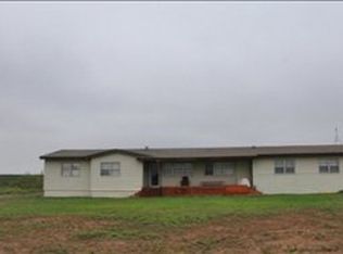 3907 Foster Rd, Levelland, TX 79358