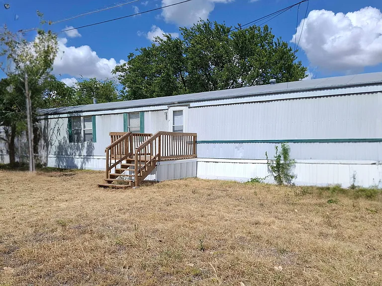 1010 E Crest Dr — Photo 14