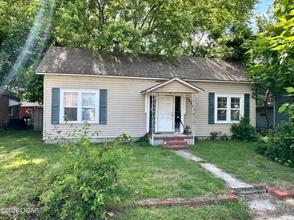 1724 S Wall Ave, Joplin, MO 64804